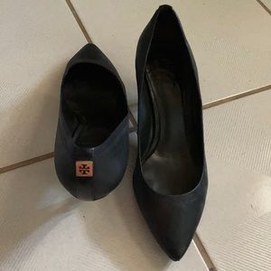 Tory Burch black pumps 7.5